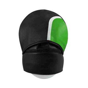 Pads de frappe en cuir personnalisés de bonne qualité pour la boxe, le Muay Thai et le kickboxing, fabriqués au Pakistan - Product Image 5