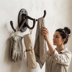 Crochets muraux doubles pivotants en fonte rustique, robustes, pour le rangement des vêtements - Product Image 2