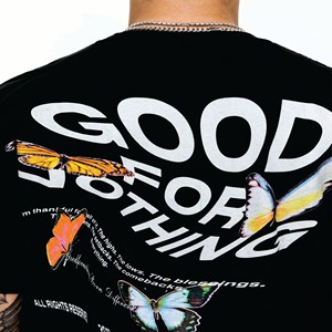 เสื้อยืดคอกลมแขนสั้นลายทางผ้าฝ้ายถักสำหรับผู้ชาย สไตล์ลำลอง ขนาดใหญ่พิเศษ เป็นมิตรกับสิ่งแวดล้อม รับผลิตตามแบบ OEM ODM ขายส่ง - Product Image 2