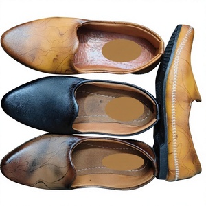 รองเท้าหนังแท้ทรงชัลลิสสำหรับผู้ชาย งานแฮนด์เมด แฟชั่นทันสมัย สีสั่งทำได้ กันน้ำ สไตล์วินเทจแบบฟาร์มเฮาส์ ทนทาน - Product Image 3