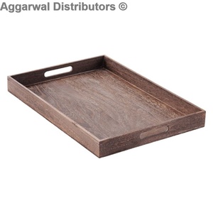 Bandeja de Madera Rústica Cuadrada para Servir Alimentos con Asas de Agarre Fuerte - Product Image 1