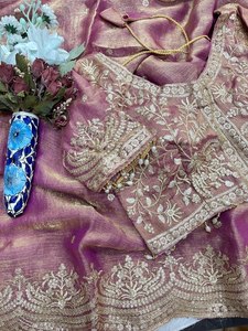 Sari de Chifón Bicolor de Aspecto Lujoso, Sari de Chifón con Trabajo de Lentejuelas a la Moda, Sari de Chifón Bicolor con Bordado de Lentejuelas Elegante - Product Image 4