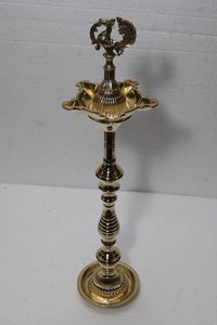 Lampe Diya en laiton pour Pooja et Diwali, occasions de remise de diplômes et d'anniversaires, design traditionnel, emballage individuel - Product Image 6
