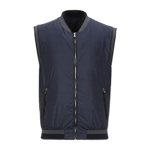 Vêtements de mode OEM, coupe ajustée, vêtements décontractés, poches zippées personnalisées, vestes sans manches pour hommes de haute qualité, simples et confortables - Product Image 4