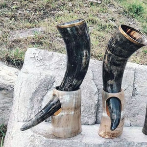 Corne à boire personnalisée en corne de buffle, style viking, blanc et noir, élégante et moderne, pour la table, idéale pour les cadeaux de fête - Product Image 5