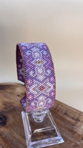 Bracelet Perlé Fait Main Motif Dégradé Violet Rose Blanc Bijou Exquis et Tendance Cadeau Idéal - Product Image 3