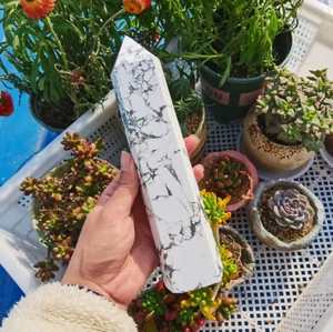 Torre de cristal pulido de alta calidad, piedra de sanación Howlite, punta de torre Howlite para decoración del hogar - Product Image 3