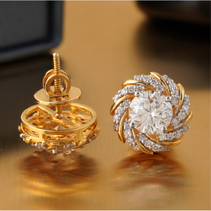 Pendientes de Aro Espiral de Oro de 14K con Halo de Diamantes Redondos Cultivados en Laboratorio de 2.72 CT, Oro Amarillo PT950, Oro Sólido - Product Image 2