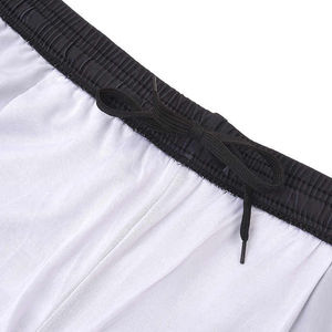 Shorts de sport blancs pour hommes avec design plissé, séchage rapide, taille élastique, longueur mi-cuisse, couleur unie, polyester, shorts d'entraînement - Product Image 2