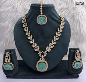 Modern Cushion Cut Green Gemstone Kundan Necklace <b>Set</b> with Drop Earrings Leaf Design Traditional Bridal Mala <b>Set</b> for Women <b>Set</b> - Product Image 3