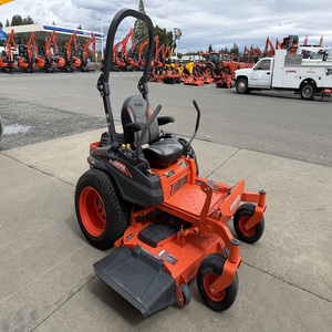 Tondeuse autoportée Kubota Z421 haute performance, conçue pour une vitesse de coupe rapide et un contrôle fluide sur les grandes pelouses - Product Image 2