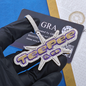 Colgante de Lujo con Moissanita Iced Out, Estilo CEO Teepee, Charm de Letra Personalizada Estilo Hip Hop, Joyería de Declaración con Acabado Brillante - Product Image 2