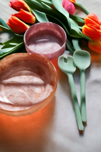 Bol à salade en résine écologique fait main et durable – Idéal pour les fêtes, options de taille personnalisées, passe au lave-vaisselle et offre le meilleur design disponible - Product Image 6