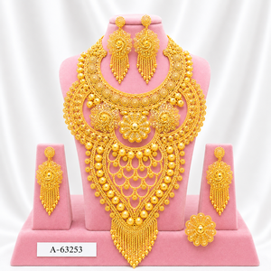 Conjunto de Joyería Étnica Chapada en Oro de 24K, Collar y Aretes con Diseño de Borlas, para Mujer, Aleación, A-63254 - Product Image 2