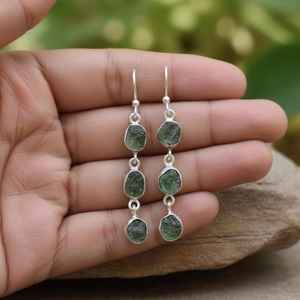 ต่างหูคริสตัลมอเดลาไวต์ทำมือ เงินแท้ 925 เครื่องประดับบำบัดรักษา - Product Image 1