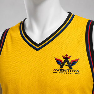Uniforme de Baloncesto Personalizado, Jersey y Pantalones Cortos Sublimados, Diseñado con Material de Poliéster Transpirable - Product Image 5
