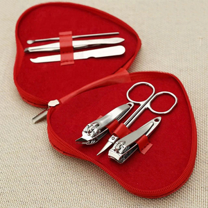 Juego de Manicura y Pedicura Profesional de Lujo, 18 Piezas, Kit de Cuidado Personal 4 en 1, Cortaúñas, Elegante Estuche Metálico, Regalo de Belleza Perfecto para Ella/Él - Product Image 6