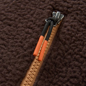 Veste chaude en sherpa à col montant fabriquée au Pakistan, avec poches latérales zippées, couleur et design personnalisables, pour hommes, pour l'usage par temps froid - Product Image 3