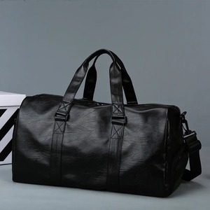 Sac de voyage de grande capacité, sac de sport en cuir PU souple, sac à bandoulière pour hommes et femmes - Product Image 4
