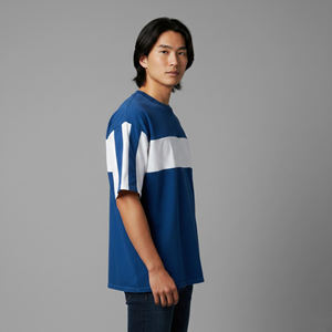 T-shirt bleu surdimensionné pour homme grande taille avec rayures contrastées blanches et logo flamme imprimé, manches courtes, col rond, coupe décontractée en jersey - Product Image 5