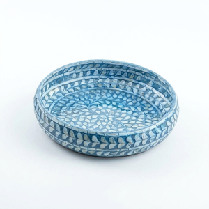 Assiette creuse ronde artisanale en nacre, mosaïque bleue, style bohème, durable, décorative, par Viet Green Craft - Product Image 1