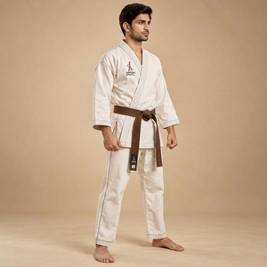 Conjunto de Uniforme de Karate Personalizado, Ropa Profesional de Artes Marciales, Tejido Transpirable, Ligero, Cómodo, Construcción Duradera - Product Image 3