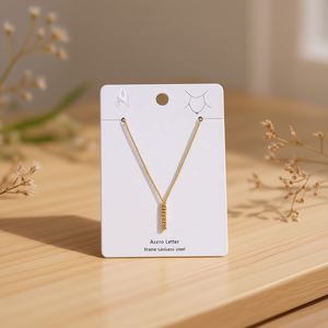 Collana con ciondolo a lettera Acero in acciaio inossidabile placcato oro, design minimalista per donna - Product Image 2