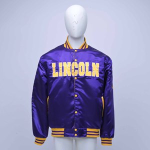 Veste universitaire unisexe en satin violet de haute qualité, style vintage, avec logo brodé sur le devant et le dos, pour homme. - Product Image 1
