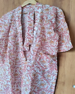 Kimono Antiguo Estampado, Bata de Algodón con Estampado Floral Hecho a Mano, Ropa de Dormir Transpirable de Manga Larga, Tallas Disponibles - Product Image 3