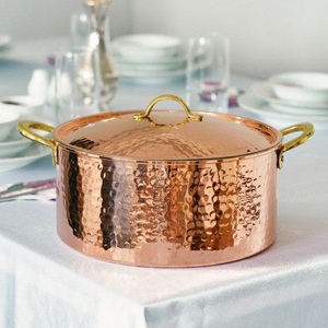 Casserole moderne en cuivre rose pur, finition brillante, avec couvercle plat encastré, pour la restauration fine et les services hôteliers - Product Image 6