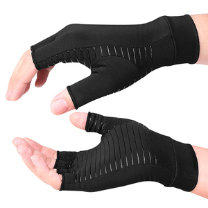 Gants de musculation en cuir à demi-doigts antidérapants avec lacets et logo personnalisé, unisexes, prix raisonnable - Product Image 3