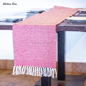 ผ้าปูโต๊ะผ้าฝ้ายทอจากอินเดียผ้าปูโต๊ะวิ่งทำด้วยมือเพชรสีแดง12x108 - Product Image 1