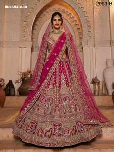 Ropa de boda india tradicional, último modelo en seda con bordados y lentejuelas, conjunto de Lehenga-Choli y Dupatta, compra en línea en India. - Product Image 6