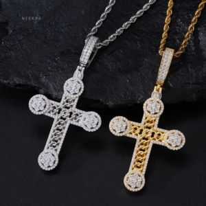 Colgante de Cruz con Cuerda - Colgante de Plata 925 con Moissanita, Colgante Cristiano Totalmente Adornado, Joyería Cristiana Clásica - Product Image 4