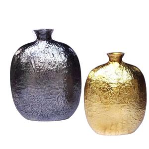 Hot Selling Cast Aluminium Flower Vase Rough in Brass and Black Finish 2 Size Decor Metal Vases Modern <b>Table</b> Vase in Wholesale - Product Image 5