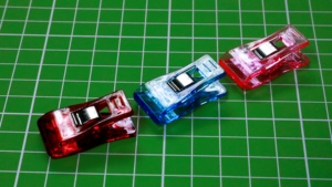 AA0191 Plastic clips for patchwork clips | Red Plastic Sewing Machine Bobbin <b>Keeper</b> <b>Ring</b> 27mm Portable Leather Craft Tool - Product Image 6