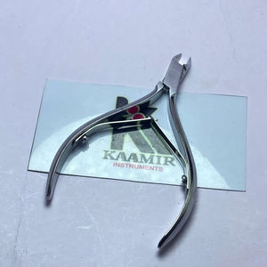 Cortauñas Profesional de Acero Inoxidable con Apertura de Mandíbula Ancha y Punta de Cuchilla Afilada para Uñas Gruesas - Duradero, Portátil, de Lujo, para Salón y Hogar - Product Image 1