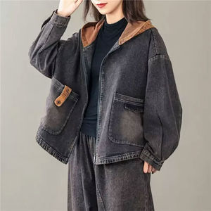 Chaquetas de Algodón Personalizadas para Mujer con Cuello Camisero, Chaqueta Vaquera Corta Personalizada para Mujer, Chaqueta Vaquera de Alta Calidad con MOQ Bajo - Product Image 4