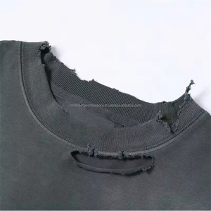 T-shirt blanc à col rond et manches courtes pour homme, motif étoile et crânes sur le devant, style streetwear, coupe classique, 100 % coton jersey tricoté - Product Image 4