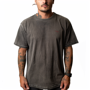 เสื้อยืดวินเทจแขนสั้นผ้าฝ้ายย้อมสี 100% สำหรับผู้ชาย - Product Image 5
