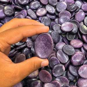Pierres de méditation en Lépidolite naturelle, polies, violettes, pour le pouce, Feng Shui, Reiki, Yoga, soulagement du stress, équilibre émotionnel - Product Image 4