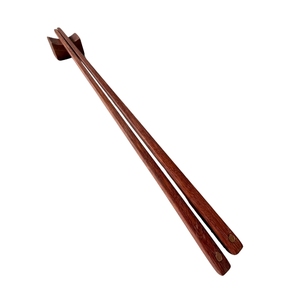 Palillos de madera de CALIDAD PREMIUM para entornos de servicio de bistro de estilo ecológico avanzado y paquetes de cubiertos planos duraderos sin plástico. - Product Image 1