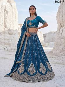 Magnifique Lehenga Cadbury Silk avec broderies et travail de sequins, motif rayé et Butta, bordure festonnée, coupe trapèze, mode féminine - Product Image 3