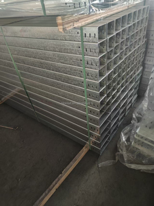 รางสายไฟแบบปิดเคลือบสังกะสีสำเร็จรูปสำหรับงานก่อสร้างห้างสรรพสินค้า - Product Image 4