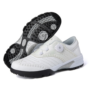 Chaussures de cricket respirantes pour hommes avec fermeture à molette et semelle en caoutchouc antidérapante - Product Image 4