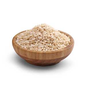 Urad Dal de alta calidad, perfecto para cocinar platos salados y dulces. Urad Dal disponible para pedidos a gran escala y servicios de catering. - Product Image 1