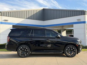 Camioneta Usada 2023 con Volante a la Izquierda, Tracción en 2 Ruedas, Transmisión Automática, Motor de Gasolina 4L, Interior de Cuero Oscuro, Llantas de Aluminio R20 - Product Image 4