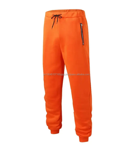 Vente en gros OEM vêtements de sport personnalisés pour hommes survêtements haute qualité 95% polyester 5% spandex tissé extensible dans les quatre sens deux poches hiver - Product Image 5