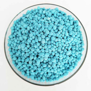 Engrais 100% soluble dans l'eau NPK 15-15-15 20-20-20 15-15-15 15-15-0 Engrais de base / Engrais pour semis - Product Image 4