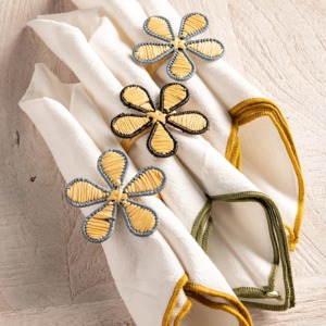 Anneau de serviette en rotin en forme de fleur, tissé à la main, idéal pour la décoration de table, parfait pour les déjeuners en jardin, les dîners à la maison, les cafés et les événements en plein air. - Product Image 6